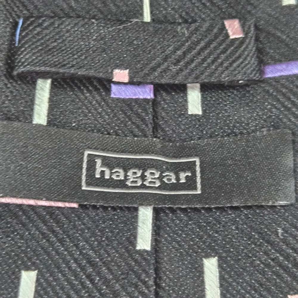 Haggar Mens Black Geometric Dash 100% Silk Hand Made Necktie
